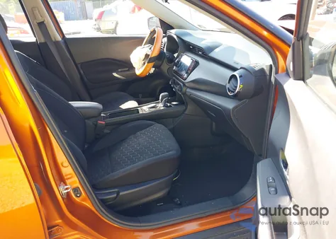 2022 Nissan Kicks Sv Xtronic Cvt z USA, uszkodzony, nr VIN 3N1CP5CV3NL492064